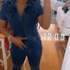 Fashion nova jumpsuit (SOLD)